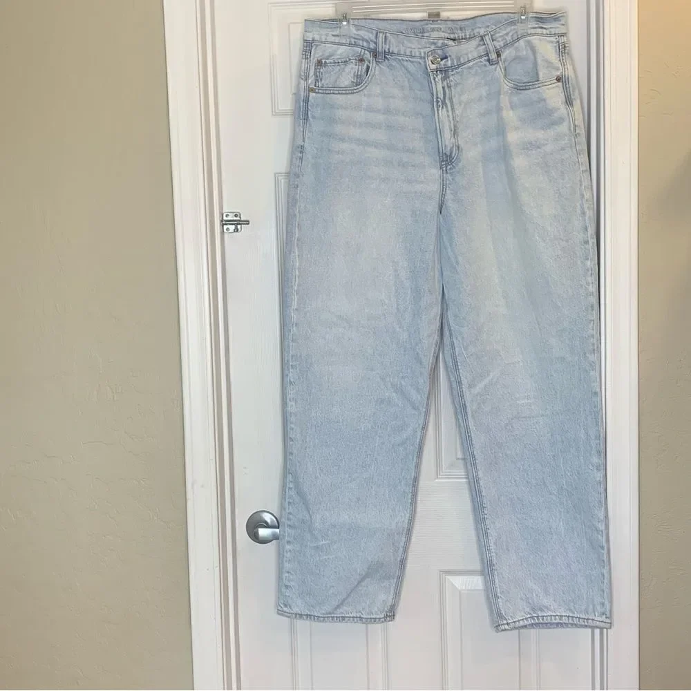 American Eagle Highest Rise Baggy Straight Jeans Size 18